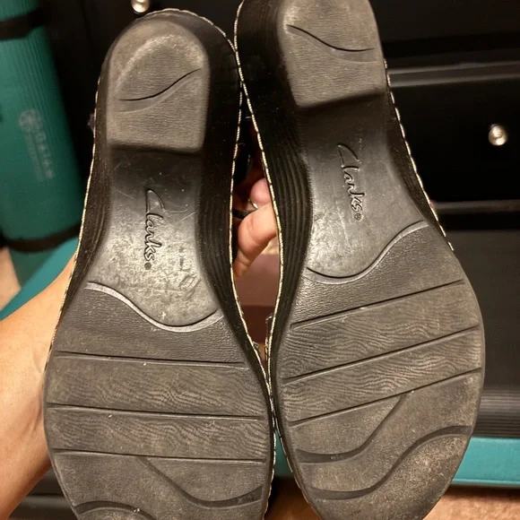 Clarks Black Strappy Women's Sandals - Picture 5 of 5